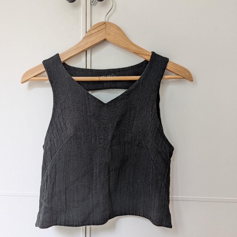 Cokluch Cropped Linen Top